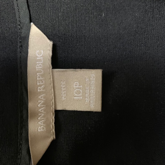 Petite Banana Republic black pleated dress - Picture 5 of 8